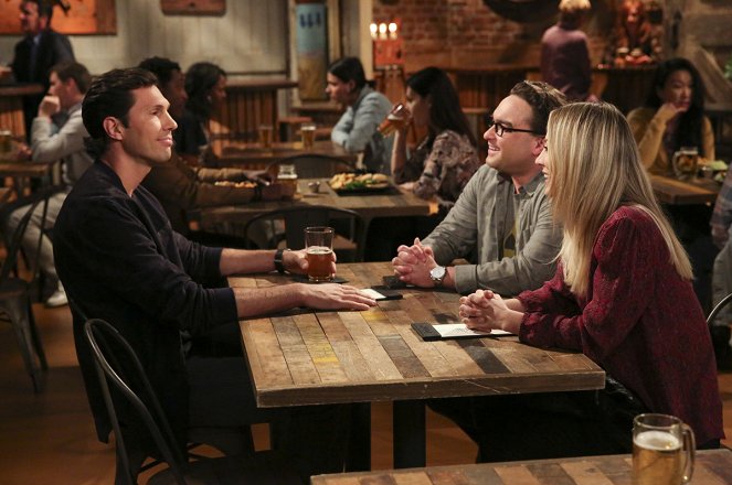 The Big Bang Theory - Season 10 - The Cognition Regeneration - Photos - Brian Thomas Smith, Johnny Galecki, Kaley Cuoco
