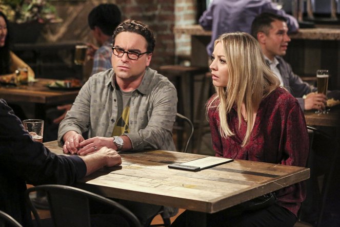 The Big Bang Theory - The Cognition Regeneration - Photos - Johnny Galecki, Kaley Cuoco