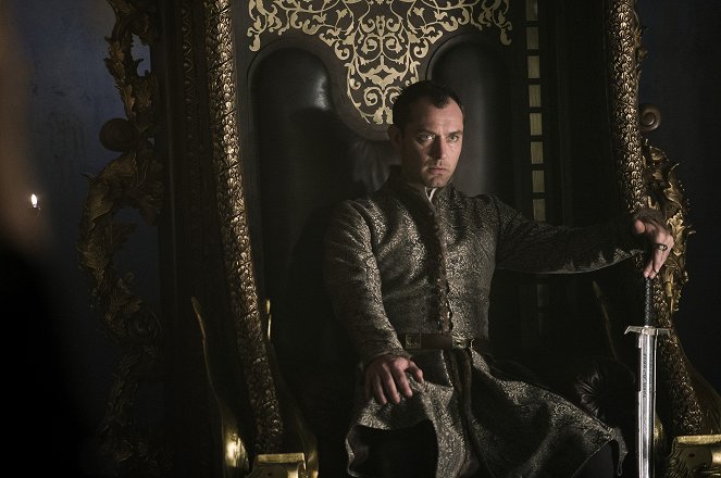 King Arthur: Legend of the Sword - Photos - Jude Law