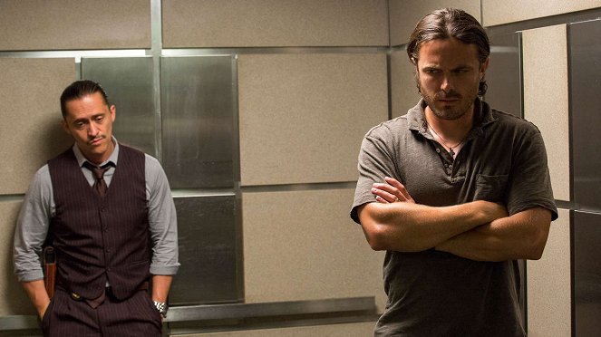 Triple 9 - De la película - Clifton Collins Jr., Casey Affleck