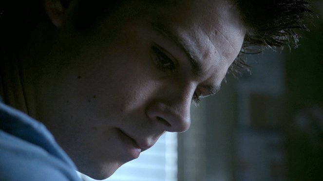 Un lobo adolescente - Mentiras por omisión - De la película - Dylan O'Brien