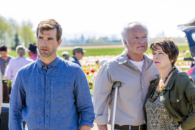 Tulips for Rose - Photos - Lucas Bryant, Kevin McNulty