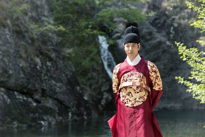 Reina por siete días - De la película - Dong-geon Lee