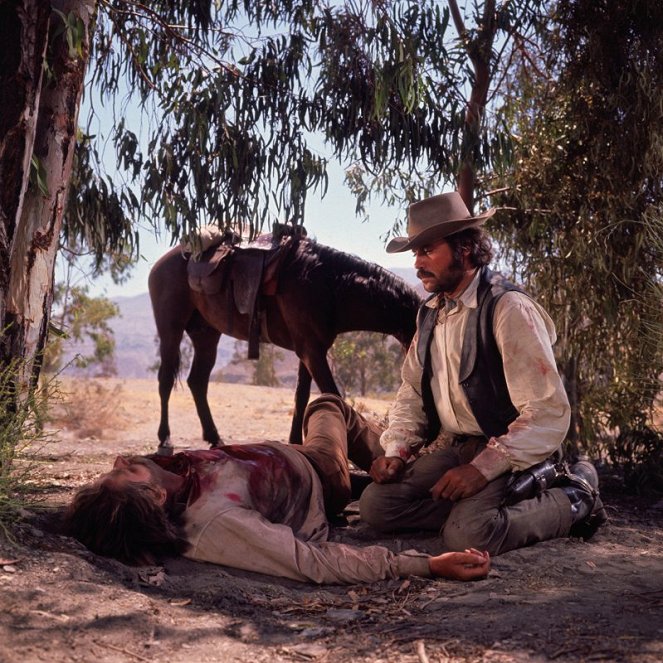 Les Charognards - Film - Oliver Reed