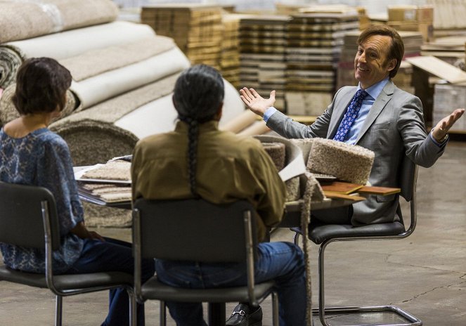 Better Call Saul - Season 3 - Off Brand - Photos - Bob Odenkirk