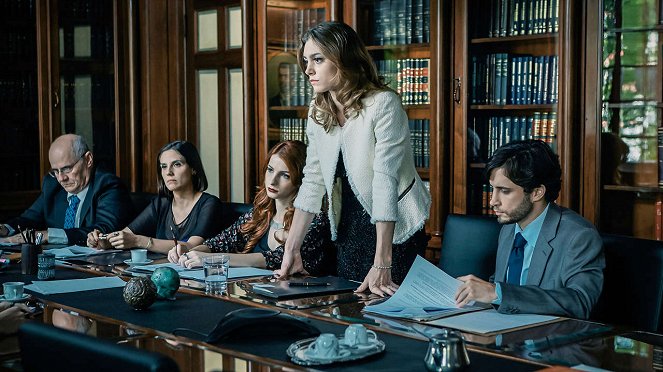 O Négocio - Season 2 - Acordo - Filmfotos - Rafaela Mandelli, Michelle Batista, Juliana Schalch