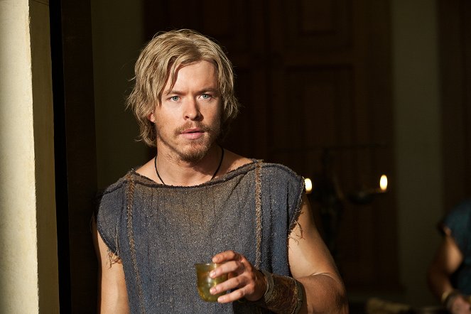 Spartacus - Wolves at the Gate - Photos - Todd Lasance