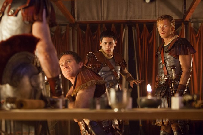 Spartacus - Drogi się rozchodzą - Z filmu - Colin Moy, Christian Antidormi, Todd Lasance