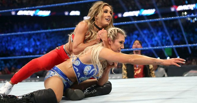 WWE Backlash - Film - Leah Van Dale, Ashley Fliehr