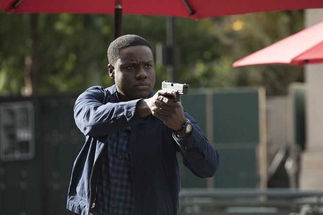 Shades of Blue - Season 2 - The Quality of Mercy - Kuvat elokuvasta - Dayo Okeniyi