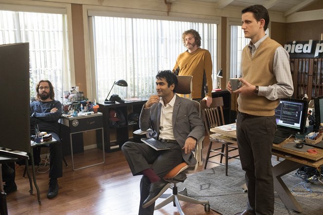 Silicon Valley - Terms of Service - Photos - Martin Starr, Kumail Nanjiani, T.J. Miller, Zach Woods