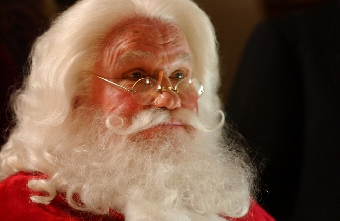 Single Santa Seeks Mrs. Claus - Photos