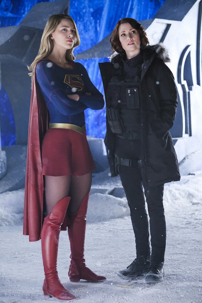 Supergirl - Season 2 - Nevertheless, She Persisted - Z filmu - Melissa Benoist, Chyler Leigh