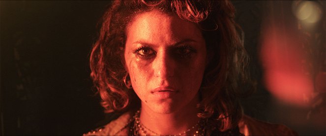 Paint It Black - Photos - Alia Shawkat