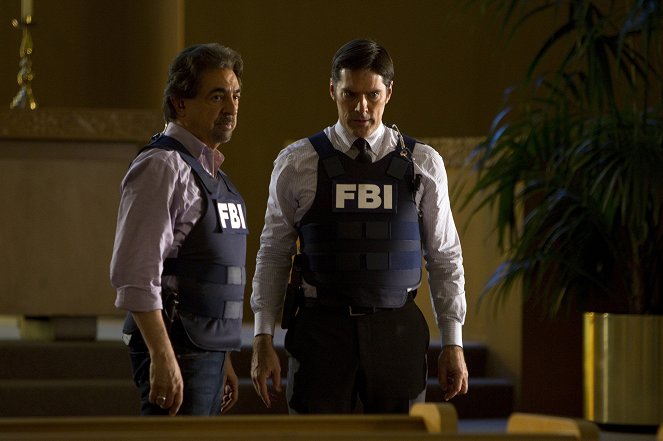 Criminal Minds - Season 9 - The Inspired - Photos - Joe Mantegna, Thomas Gibson