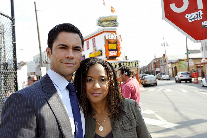 Cold Case : Affaires classées - Season 6 - Roller Girl - Tournage - Danny Pino, Tracie Thoms