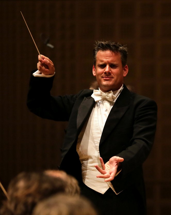 Philippe Jordan dirige la "Symphonie n°5" de Beethoven - Kuvat elokuvasta - Philippe Jordan