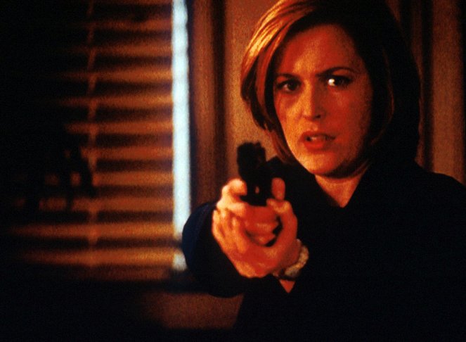 The X-Files - Monday - Van film - Gillian Anderson