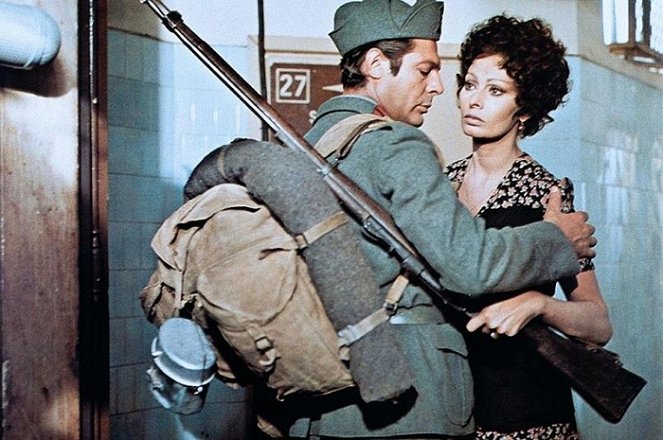 Slunečnice - Z filmu - Marcello Mastroianni, Sophia Loren
