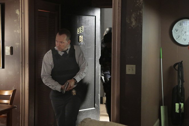 Blue Bloods - Crime Scene New York - Season 6 - Worst Case Scenario - Photos - Donnie Wahlberg