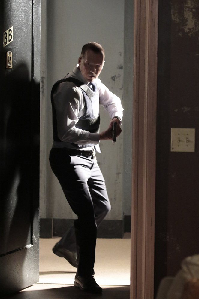 Blue Bloods - Crime Scene New York - Season 6 - Worst Case Scenario - Photos - Donnie Wahlberg