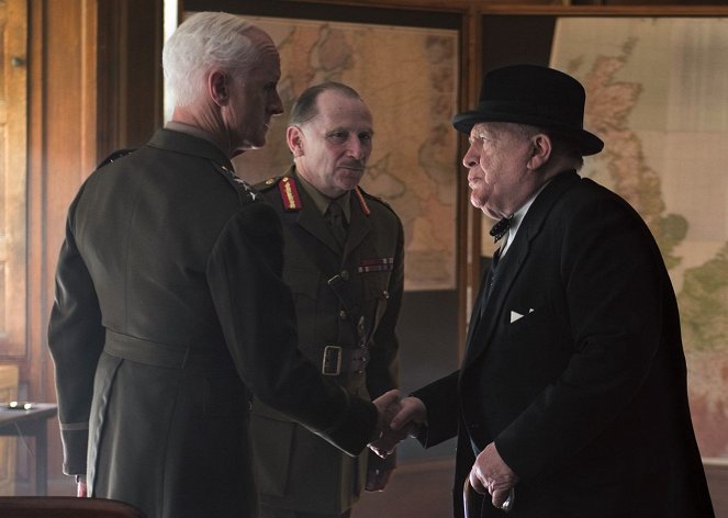 Churchill - De la película - John Slattery, Danny Webb, Brian Cox