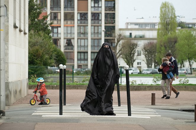 Egy burka, egy nadrág - Filmfotók - Félix Moati