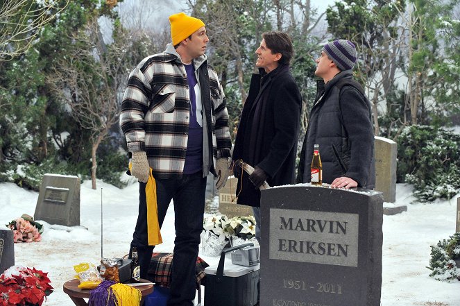How I Met Your Mother - Tailgate - Photos - Ned Rolsma, Jason Segel