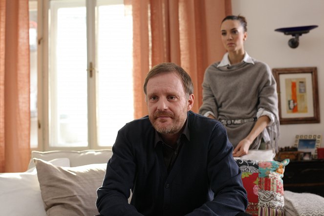 Les Trois Font le père - Film - Christoph Grissemann, Maddalena Hirschal