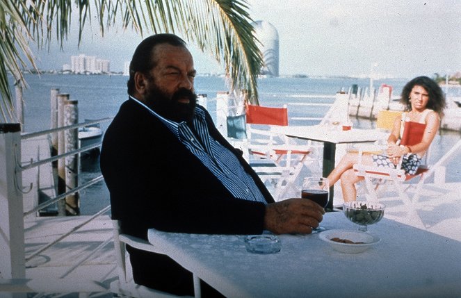 Extralarge: Condor Mission - Photos - Bud Spencer