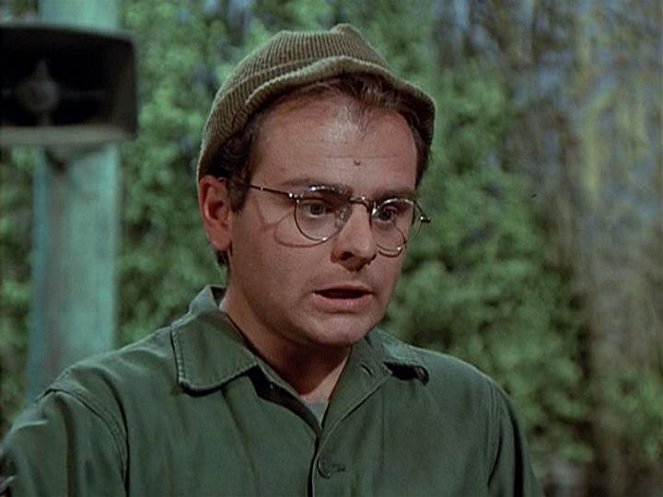 M*A*S*H - The Trial of Henry Blake - Photos - Gary Burghoff