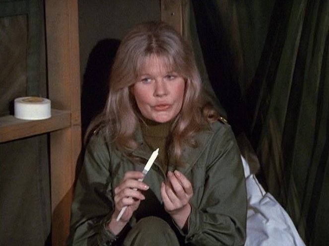 M.A.S.H. - For Want of a Boot - Filmfotók - Loretta Swit