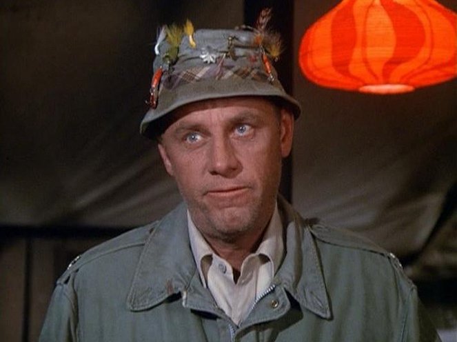 M*A*S*H - For Want of a Boot - Van film - McLean Stevenson