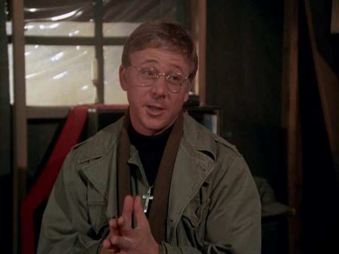 M.A.S.H. - Operation Noselift - Z filmu - William Christopher