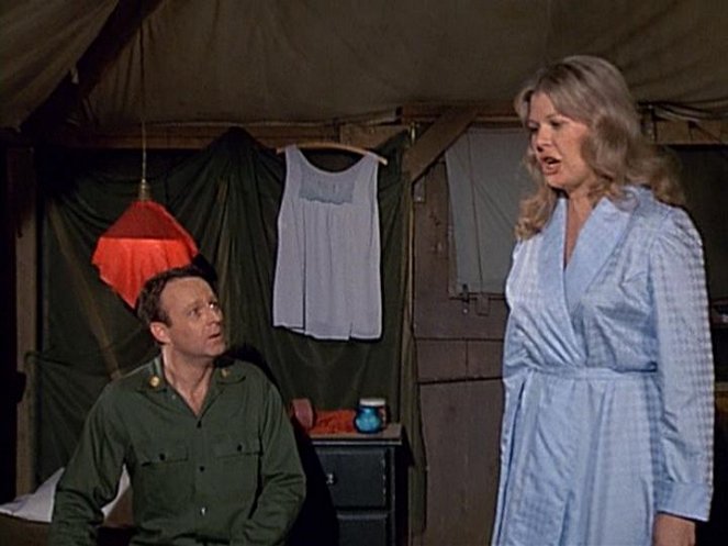 M*A*S*H - Mail Call - Photos - Larry Linville, Loretta Swit