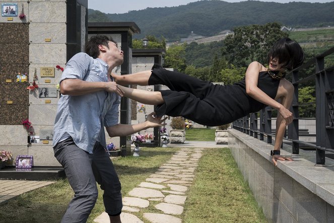 Sense8 - I Have No Room In My Heart For Hate - Photos - Doo-na Bae