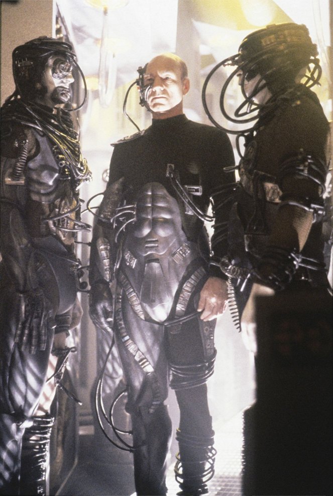 Star Trek - Das nächste Jahrhundert - In den Händen der Borg - Filmfotos - Patrick Stewart