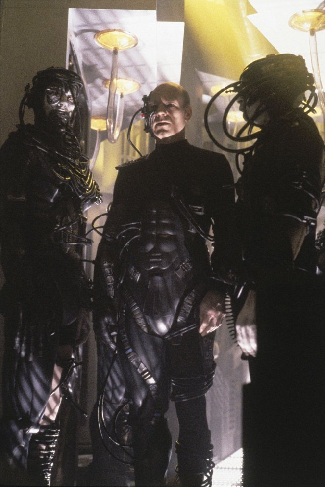 Star Trek - Das nächste Jahrhundert - In den Händen der Borg - Filmfotos - Patrick Stewart