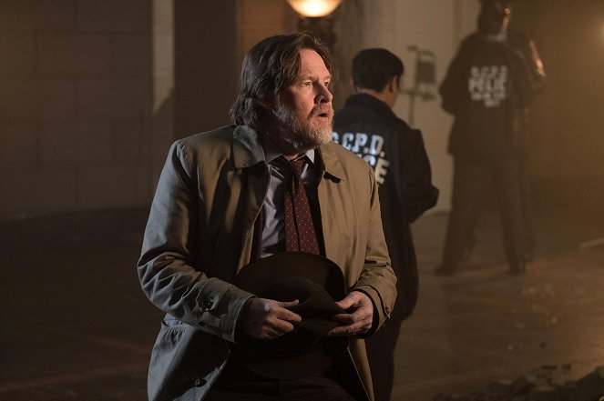 Gotham - Heroes Rise: All Will Be Judged - Van film - Donal Logue