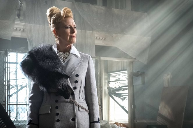 Gotham - Heroes Rise: All Will Be Judged - Photos - Leslie Hendrix