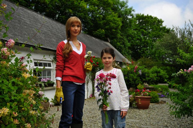 Unsere Farm in Irland - Liebeskarussell - Filmfotos - Lea Faßbender, Noemi Slawinski