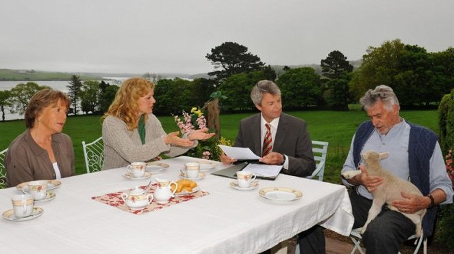 Unsere Farm in Irland - Rätselraten - Film - Kathi Leitner, Eva Habermann, Fabian von Klitzing, Klaus Wildbolz