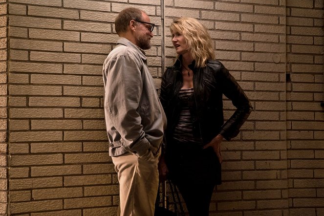 Woody Harrelson, Laura Dern