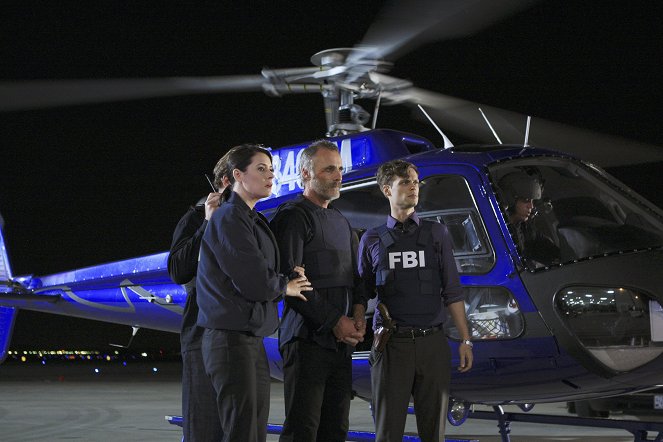 Criminal Minds - Season 7 - Erzfeinde - Filmfotos - Paget Brewster, Timothy V. Murphy, Matthew Gray Gubler