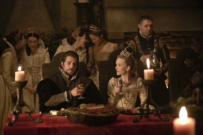 Tudorok - Természetes szövetséges - Filmfotók - Henry Cavill, Joanne King, Tamzin Merchant, David O'Hara