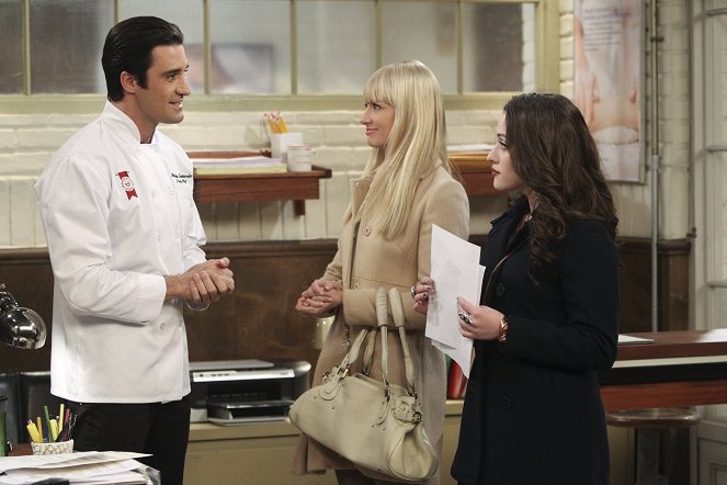 2 Broke Girls - And the Pastry Porn - Photos - Gilles Marini, Beth Behrs, Kat Dennings