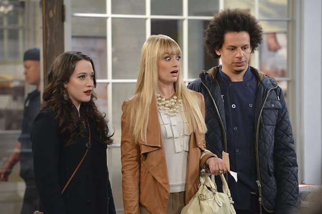 2 baby na mizine - And the Not Broke Parents - Z filmu - Kat Dennings, Beth Behrs, Eric André