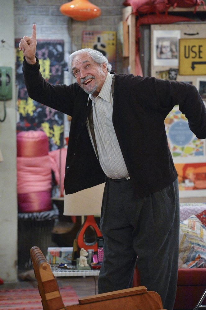 2 Broke Girls - And the New Lease on Life - Van film - Hal Linden