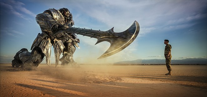 Transformers: The Last Knight - Van film