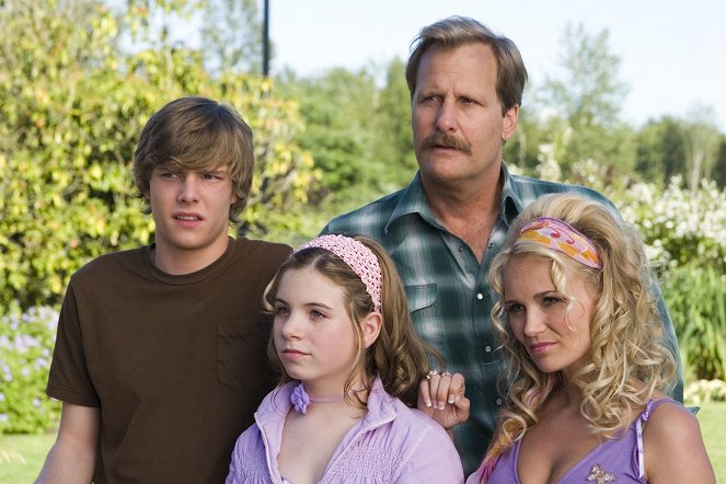Rodinná dovolenka a iné nešťastia - Z filmu - Hunter Parrish, Jeff Daniels, Kristin Chenoweth